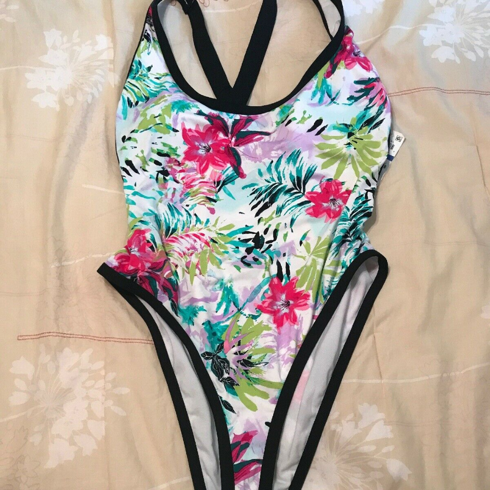 Bar III NWT XL Swimsuit Floral